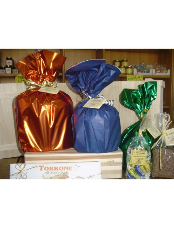 esempio di confezioni regalo realizzate con cestini cartoncino microonda avana