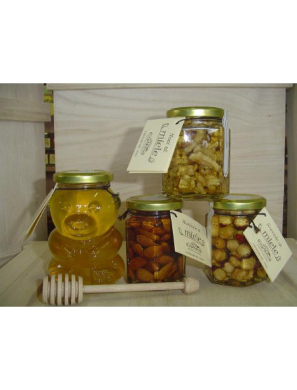vasetti di miele e frutta secca ideali per confezioni in cesto cartoncino microonda avana