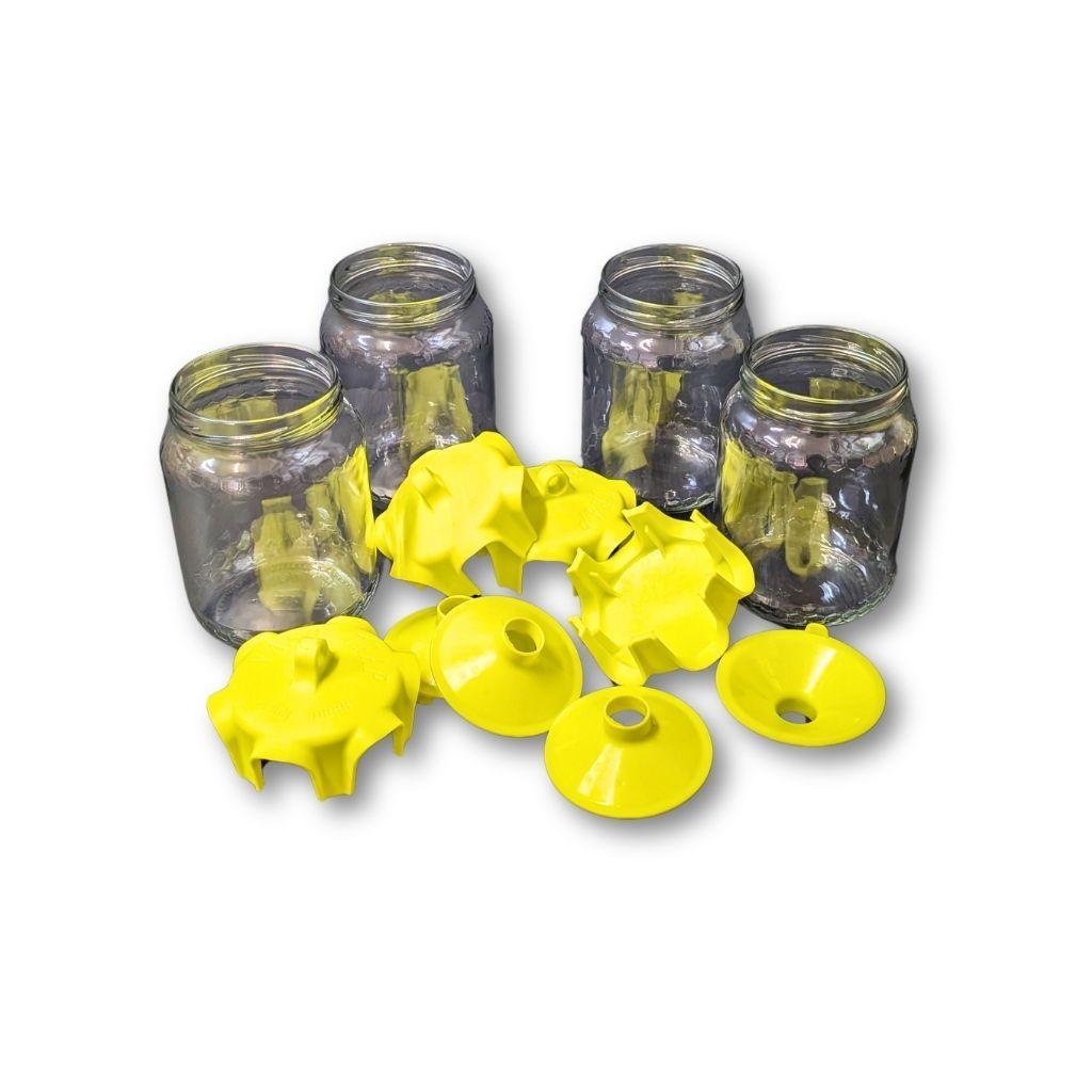 Componenti del kit 4 trappole cromotropiche smontati con vasi e coperchi